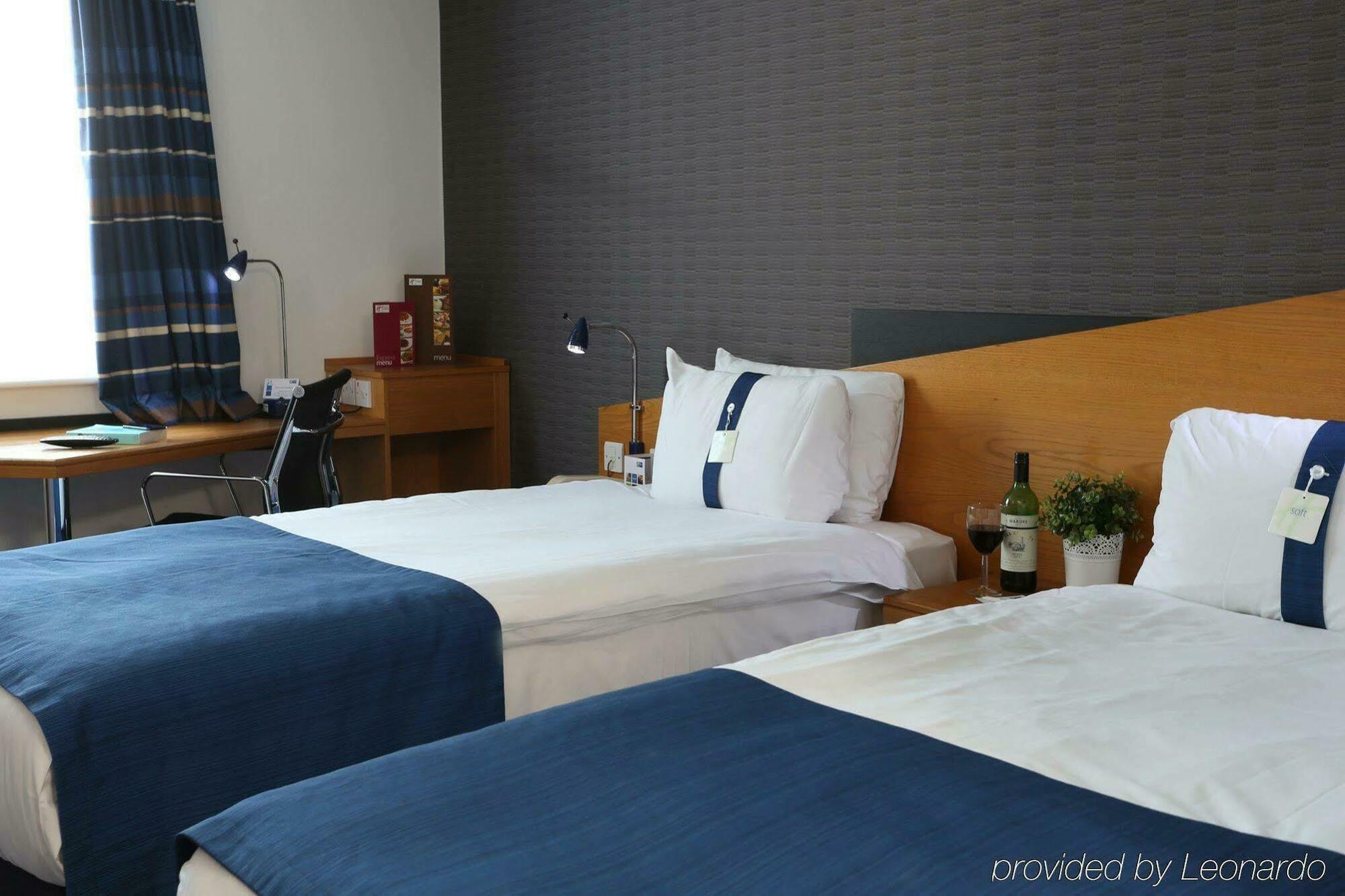 Holiday Inn Express Manchester East By Ihg Ngoại thất bức ảnh